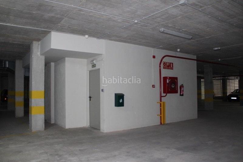 Foto dbfe731a-a4c2-448f-99cf-2803f58b4479. Autoparkplatz in Centro Histórico Gandia