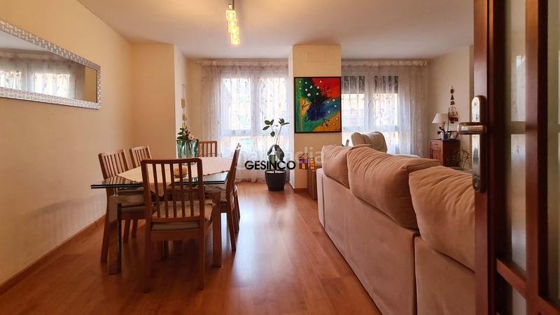 Foto 41944ba6-d26c-40ff-aef5-1a1de219c0a0. Maison avec parking dans Centro Ontinyent