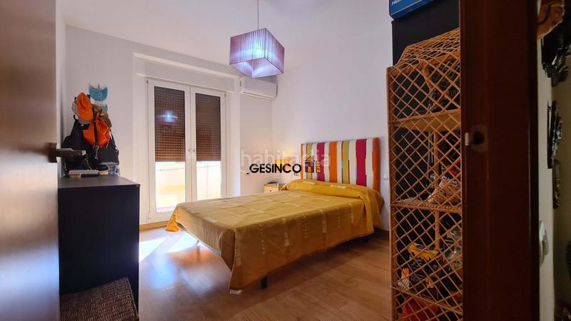 Foto f6e605c8-ad14-4678-9de6-cf621466cc77. Maison avec parking dans Centro Ontinyent