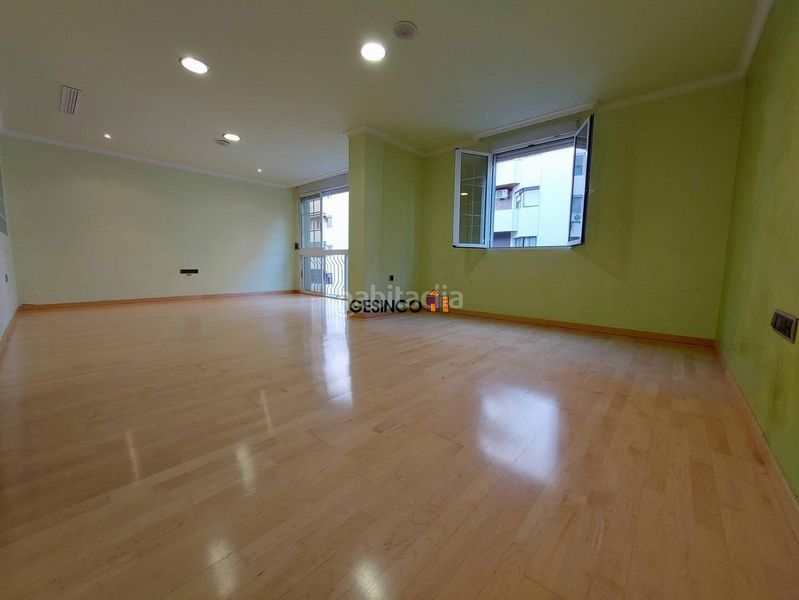 Foto 78ff66e4-c02b-451d-a5f0-3b23f9b36fbe. Pis a Xàtiva