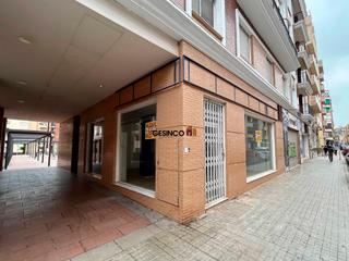 Location Local commercial à Xàtiva. Espacioso local chaflán situado en calle la reina