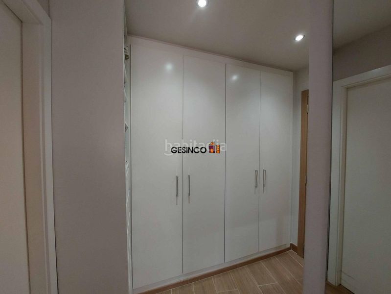 Foto c60754ec-4c78-47ef-a51d-3c94b0c59064. Pis a El Genovés