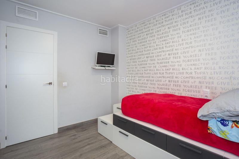 Foto a1d003a2-5353-443f-baa4-0d2397b17b0a. Àtic amb aparcament a Corea Gandia