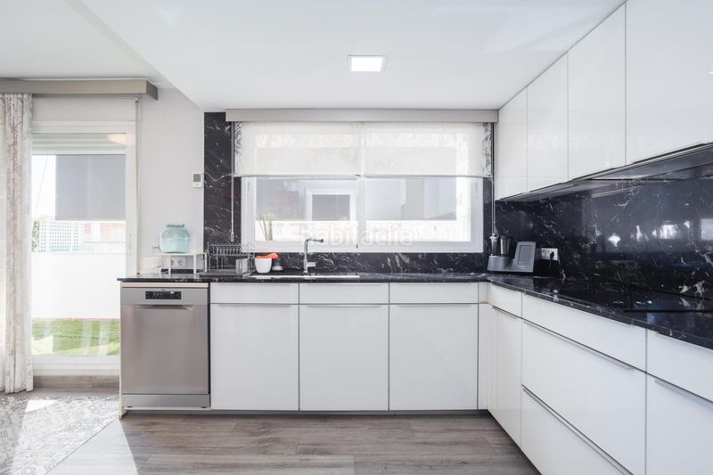 Foto c3b87860-2e93-4d5b-8024-238808915641. Àtic amb aparcament a Corea Gandia