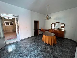 Casa in Manuel. Casa de pueblo con buhardilla, terraza y garaje