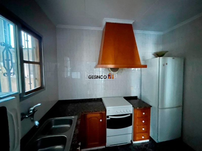 Foto b979429b-1931-4159-8907-2df55205fb46. Casa amb aparcament a Manuel