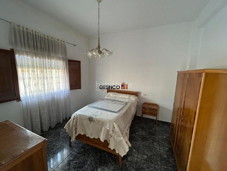 Foto ee9093ca-ccfb-43cf-98a5-4cdfbf919be1. Casa amb aparcament a Manuel