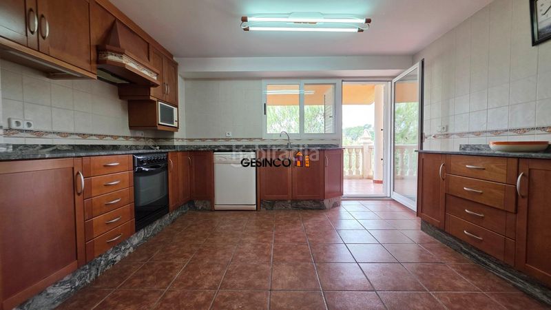 Foto 4b39e6f4-2136-493d-8496-95638ba9de4c. Xalet amb piscina a El Genovés
