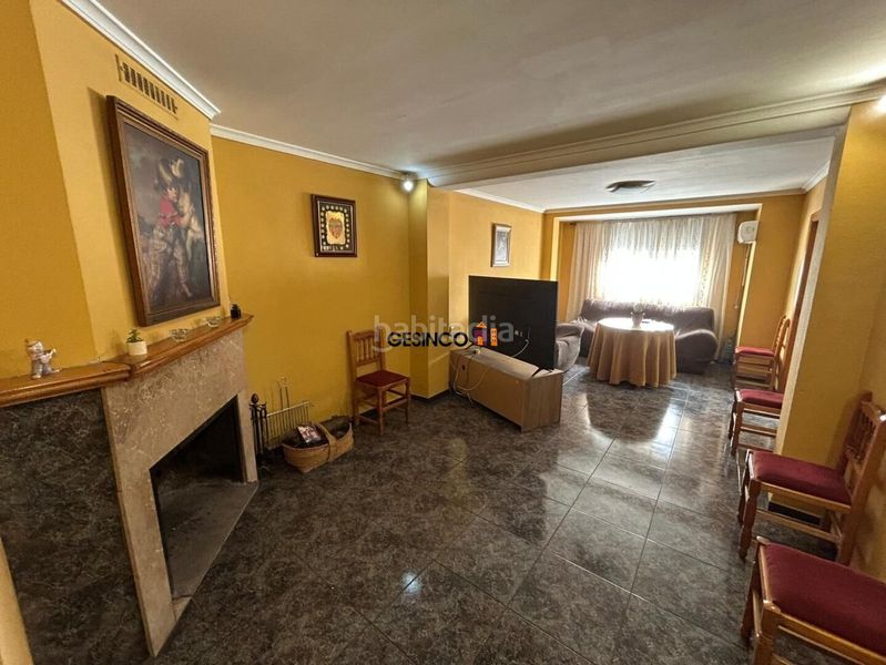 Foto c1d4d37e-e199-441a-9d42-c54a8e1cc7d8. Casa amb aparcament a Rotglá y Corberá