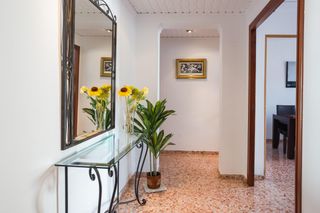 Pis en Calle mestre serrano 14. Amplia vivienda de 4 dormitorios con balc�n y vistas despejadas