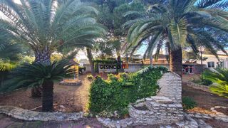 Xalet a El Pilar. Chalet en venta en ontinyent