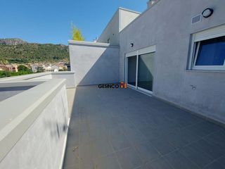 Etagenwohnung in Xàtiva. Ático de obra nueva con vistas panorámicas
