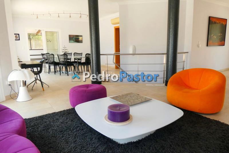 Foto 55c2ac69-bb77-4e8c-b6a8-86bd01931bf0. Chalet with heating parking pool in La Pedrera-Vessanes Dénia