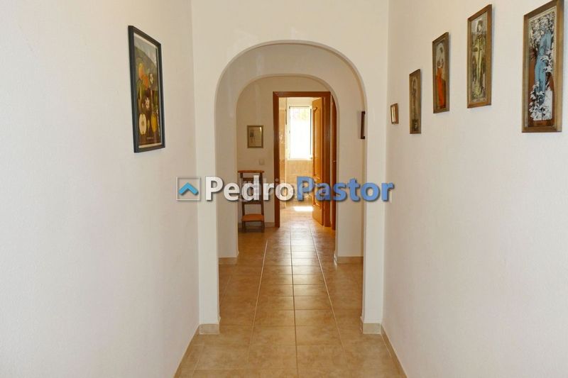 Foto 4762b9ed-8eed-4e14-b4fe-8714ba445fec. Xalet amb calefacció aparcament piscina a El Montgó Dénia