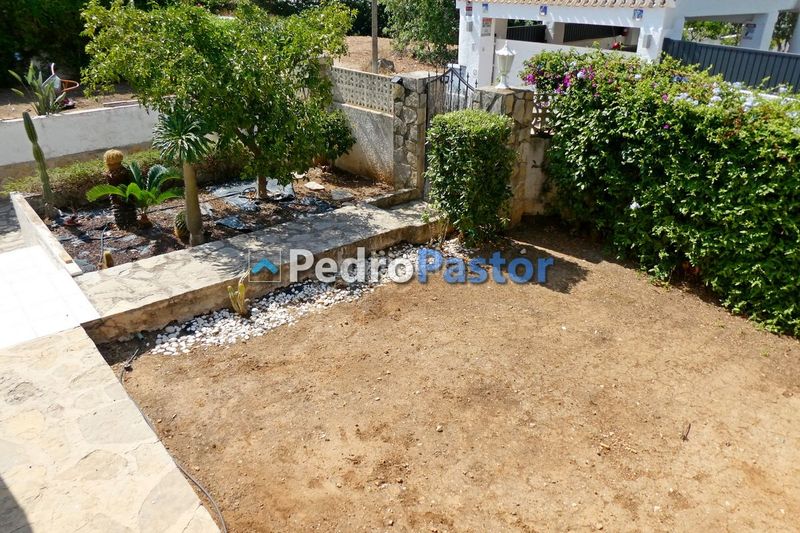 Foto 491ad5fc-20ea-42fc-a67e-f7db48ea288c. Xalet amb calefacció aparcament piscina a El Montgó Dénia