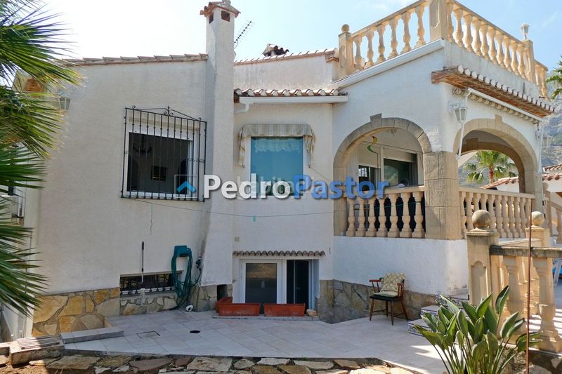 Foto 7536354c-88cb-475a-95a8-744f73f79d00. Xalet amb calefacció aparcament piscina a El Montgó Dénia