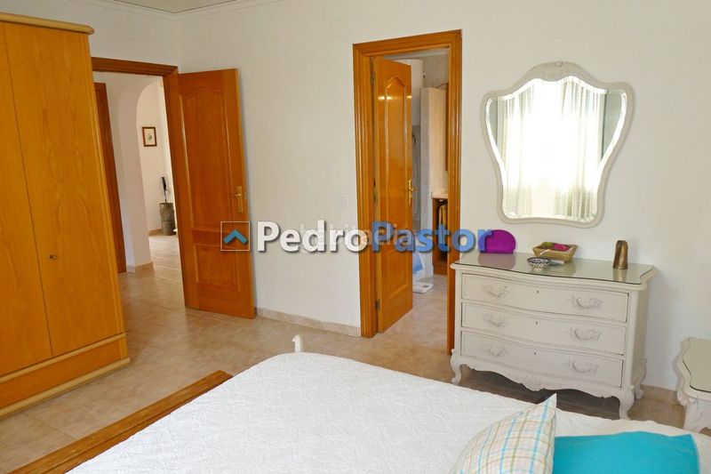 Foto b86f1282-2ffe-411a-b6ec-504bffe9b6c9. Xalet amb calefacció aparcament piscina a El Montgó Dénia