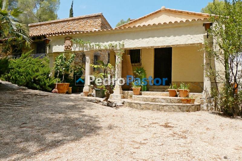 Foto 01f5d1cb-be37-430d-b89d-4db59a760a04. Chalet en Pedreguer