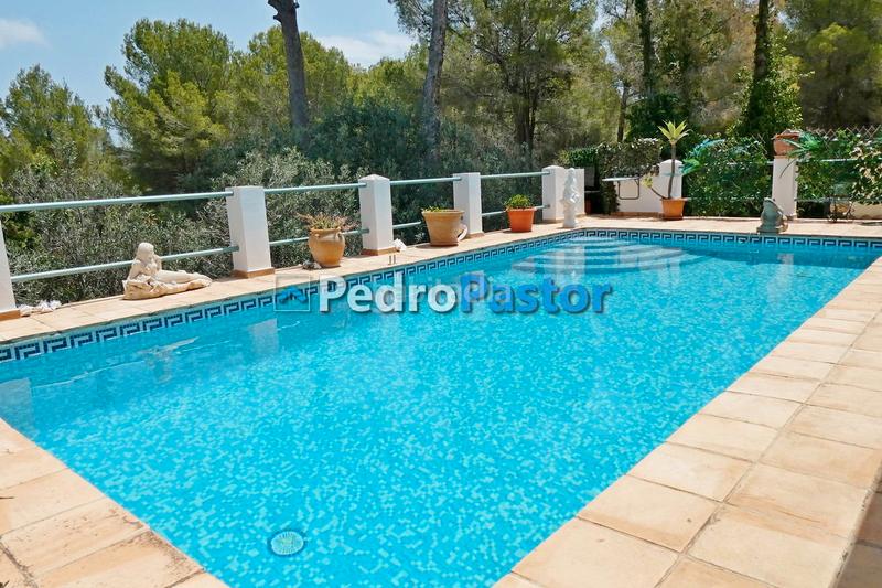 Foto 3933f8b9-b1d7-408d-a35f-b8d4546d3af0. Chalet en Pedreguer