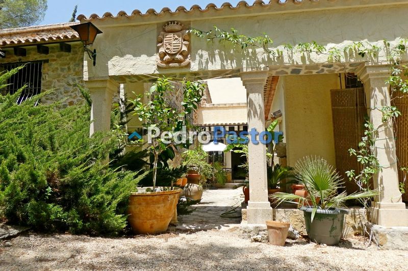 Foto 4dced2e4-b8c5-4d4e-b30f-be291efe753b. Xalet amb calefacció piscina a La Sella Pedreguer