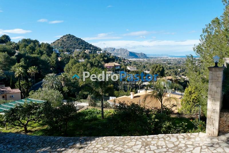 Foto 44c6d58a-6f79-48fc-91cd-9fc281ea44c9. Chalet en Pedreguer