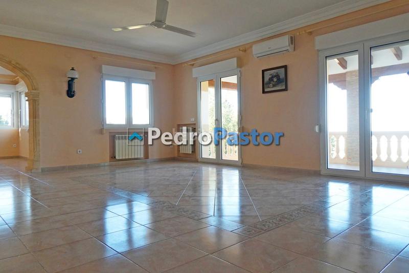 Foto 8a8e5293-3a03-4aa8-8b10-9b51fbd30dbc. Chalet en Pedreguer