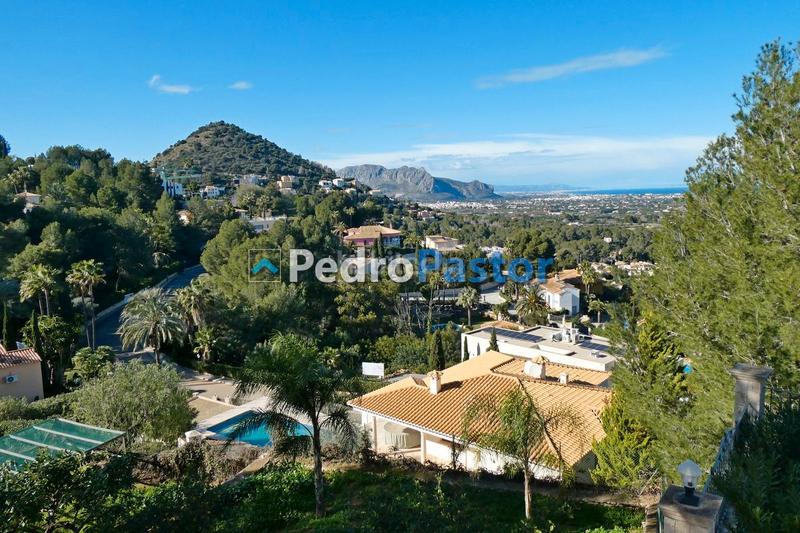 Foto aea3c542-2fa4-451f-9899-3388a7ec2632. Chalet en Pedreguer