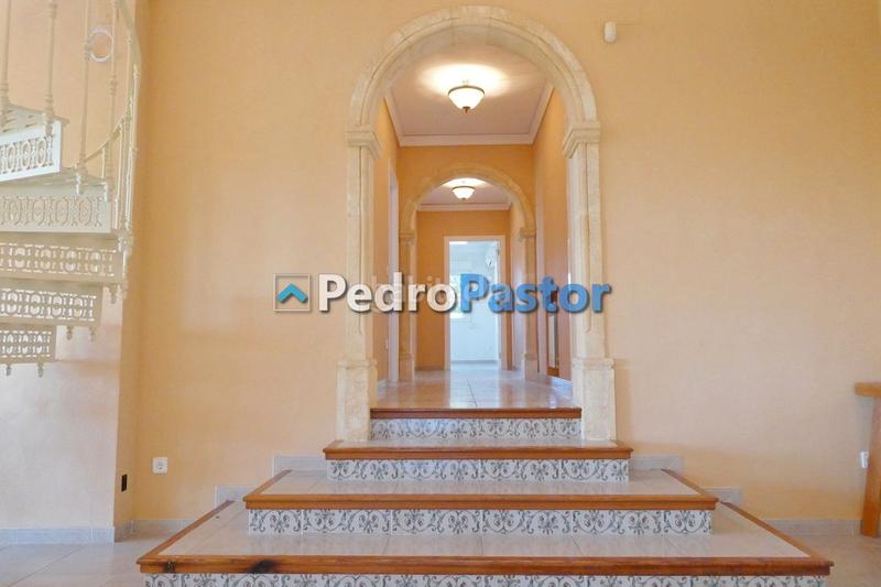 Foto fd3bc2e6-d460-4e11-b5ca-8a24a57d0c56. Chalet en Pedreguer