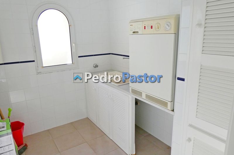 Foto 12d331df-f716-4095-b6c1-78140984b380. Xalet amb calefacció piscina a Pedreguer