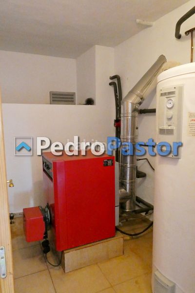 Foto c1e146ca-7179-4c16-b37b-c979be5f7e1e. Xalet amb calefacció piscina a Pedreguer