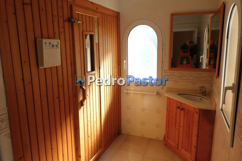 Foto c74760d1-0f63-40f2-b555-da20534fd204. Xalet amb calefacció piscina a Pedreguer