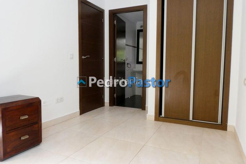 Foto 04215b7d-d6ed-44be-8519-1a51a8354aa6. Appartamento con riscaldamento parcheggio piscina in Dénia