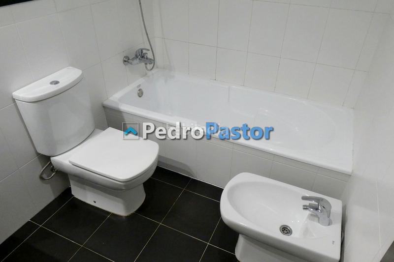 Foto 448ff15c-5d25-45f7-9950-d35f92714435. Etagenwohnung mit heizung parking pool in Saladar Dénia