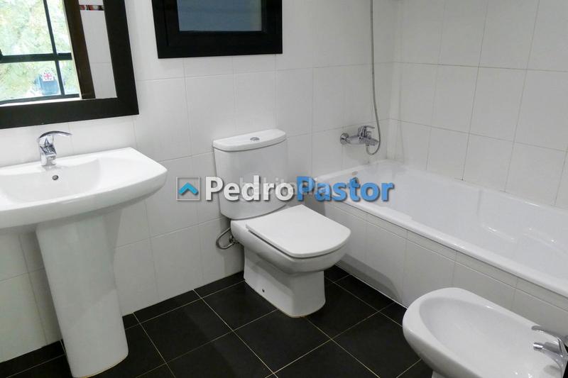 Foto b56e406c-fa95-4c97-bced-28ff5f9f642a. Pis amb calefacció aparcament piscina a Saladar Dénia