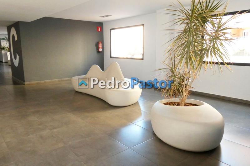 Foto f3055899-5dd6-48cc-b5b4-57445e2f6dbd. Pis amb calefacció aparcament piscina a Saladar Dénia