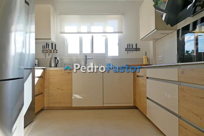 Foto 4945473b-2e67-488e-9a0d-938145eb0579. Attique avec chauffage parking piscine dans Les Bovetes - La Felicidad Dénia