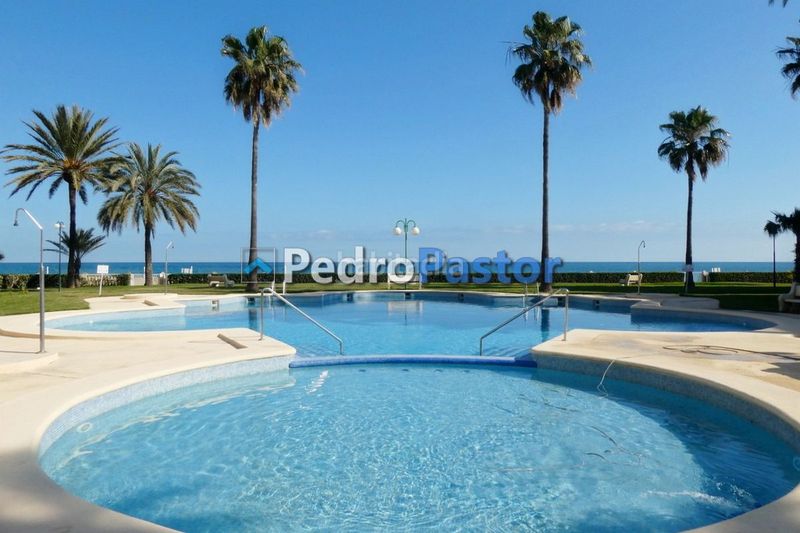 Foto 6e244f57-cee2-4f49-8fc5-67063f004185. Apartament amb calefacció aparcament piscina a Les Bovetes - La Felicidad Dénia