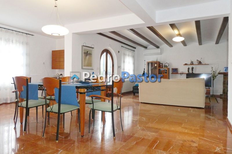 Foto 9301d862-b75b-4cd2-adb6-5f077fe917e3. Chalet en El Montgó Dénia