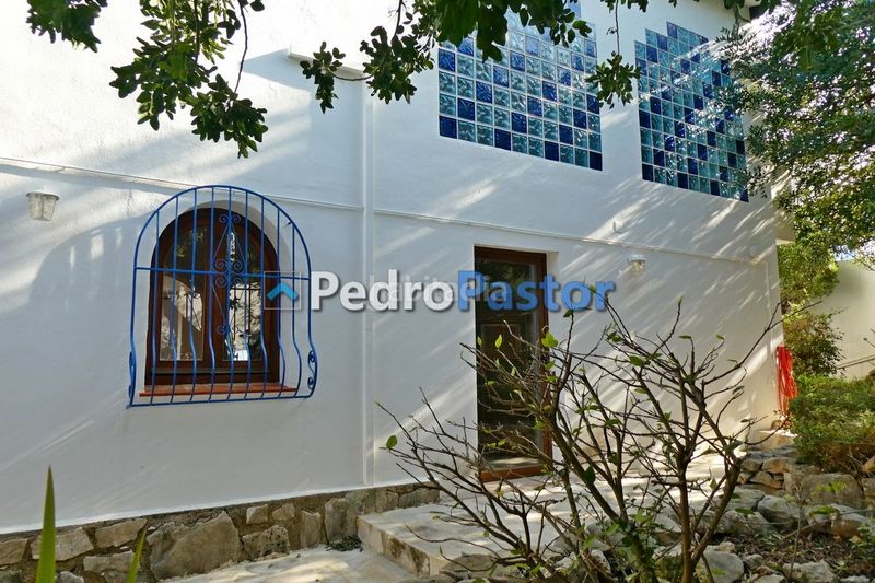 Foto e681fdbd-6f4a-4d72-904a-af4ca67f5ecb. Chalet en El Montgó Dénia