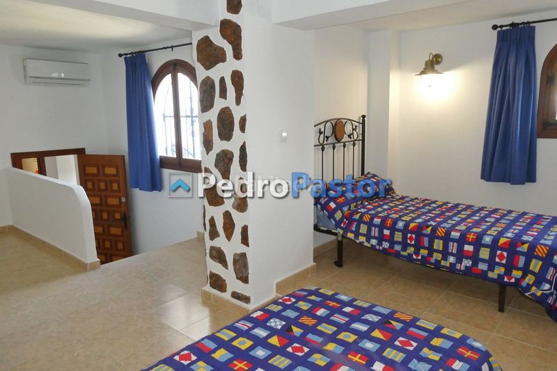 Foto f2ead9aa-e3cc-4428-ac07-044b9187b2d9. Chalet en El Montgó Dénia