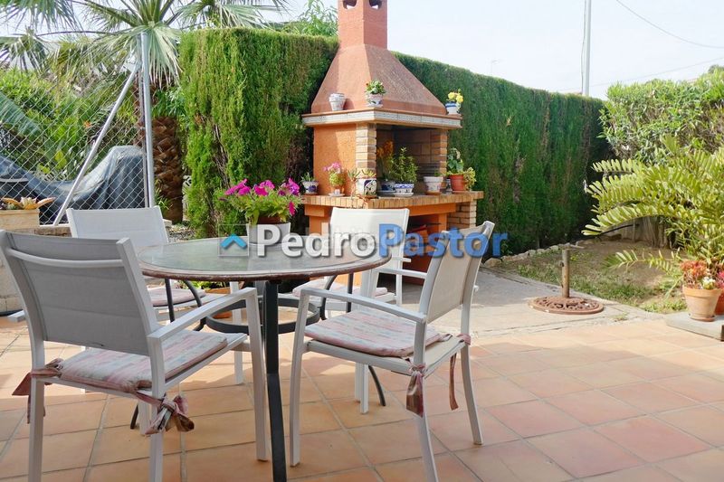 Foto ce7e466f-7dc8-4705-b806-34f1ccbcc125. Casa amb calefacció aparcament piscina a El Palmar - Los Molinos Dénia