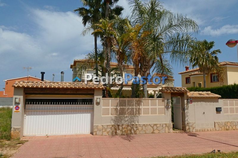 Foto 445e171a-0a54-42de-8130-d33bf73aa43c. Chalet en Poblets (els)