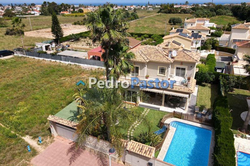 Foto 717e2188-44ff-4870-9598-963a21f575b7. Chalet en Poblets (els)