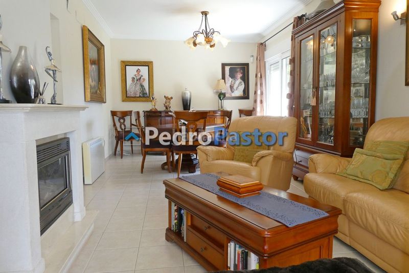 Foto f3e431f2-4c99-4839-925d-4ca836d8e9cb. Chalet en Poblets (els)