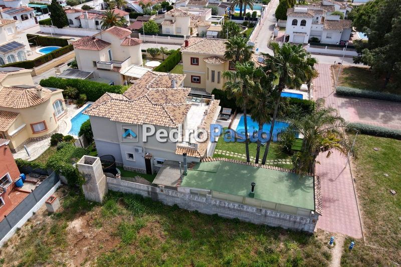Foto b8c9aa66-2b7c-447c-a78c-ca83e5571d95. Xalet amb calefacció aparcament piscina a Poblets (els)