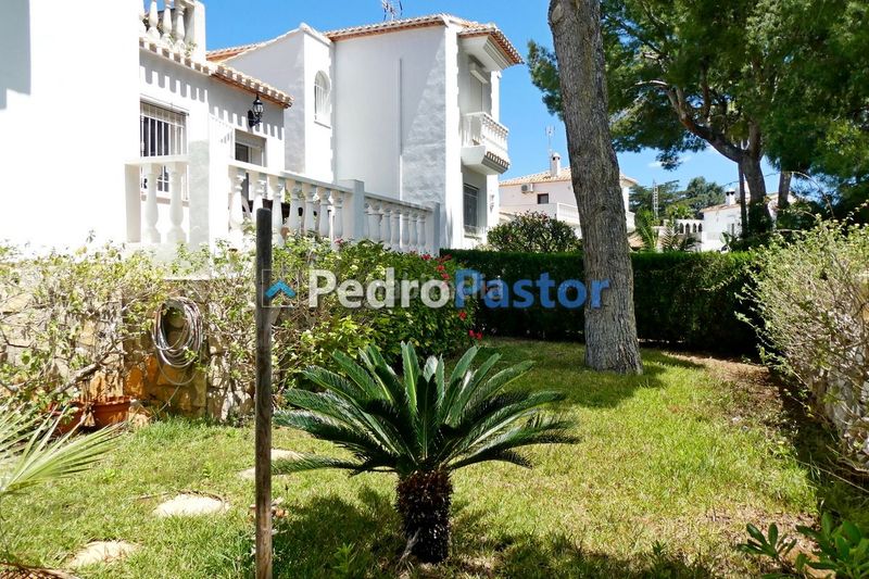 Foto f8bfd548-cd27-41fe-8f3d-10cb5ff36e79. Xalet amb calefacció aparcament piscina a El Montgó Dénia