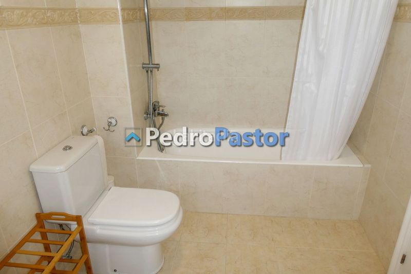 Foto fecc10bd-ddb9-4ba9-9911-ae64177e7f8d. Apartament amb calefacció aparcament piscina a Devessa - Monte Pego Dénia