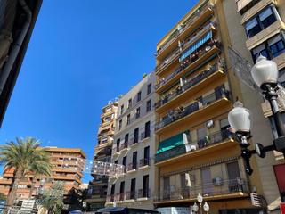 Pis a Calle calderón de la barca  4. Vivienda frente al mercado central de alicante