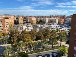 Flat in Calle PERIODISTA RODOLF SALAZAR 64