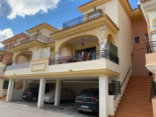 Affitto Casa in Calle aigualera de l' 3. Bungalow en urbanización con piscina, garaje y rastero.